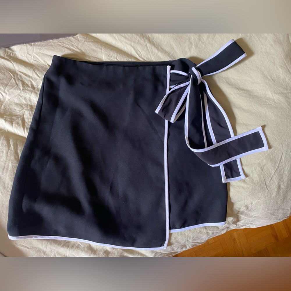 Wrap tie skirt